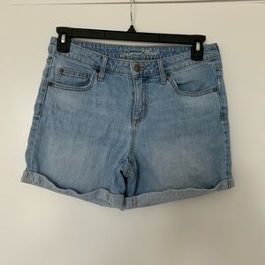 Universal Thread Mid Rise Boyfriend Short